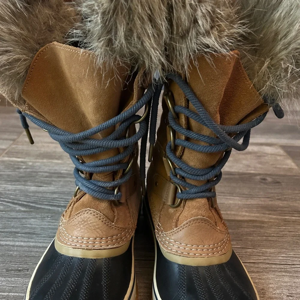 Sorel Womens Joan of Arctic Boots Tan Suede Fur Trim Lace Up Waterproof Size 6.5